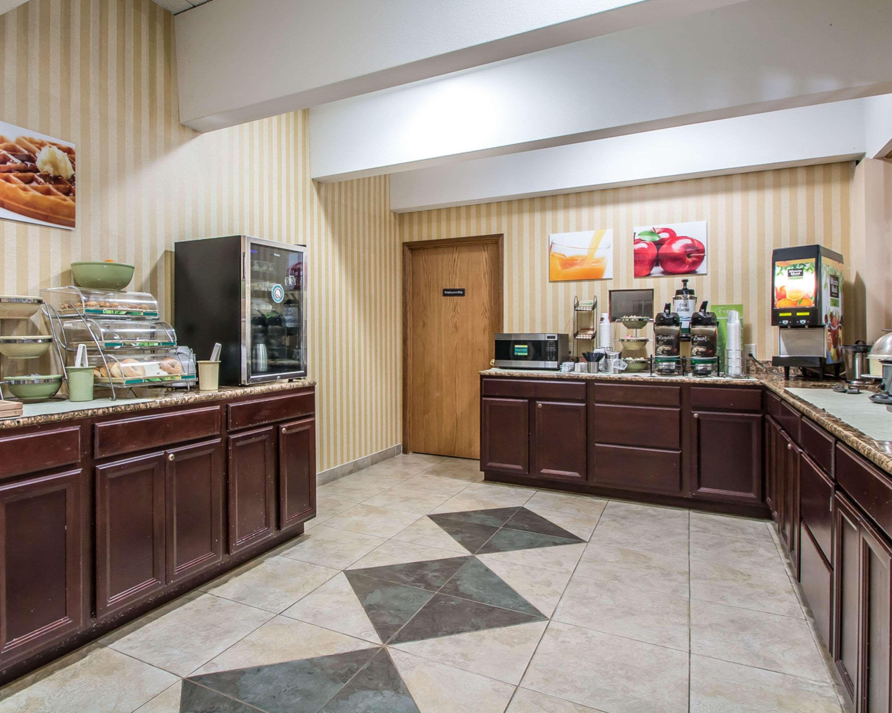 Quality Inn East Dubuque Εξωτερικό φωτογραφία