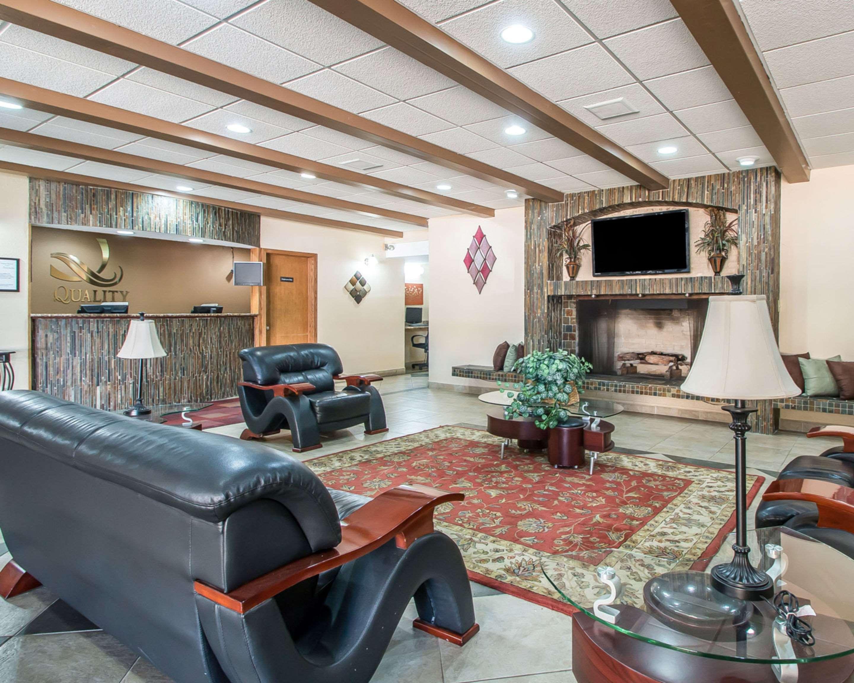 Quality Inn East Dubuque Εξωτερικό φωτογραφία