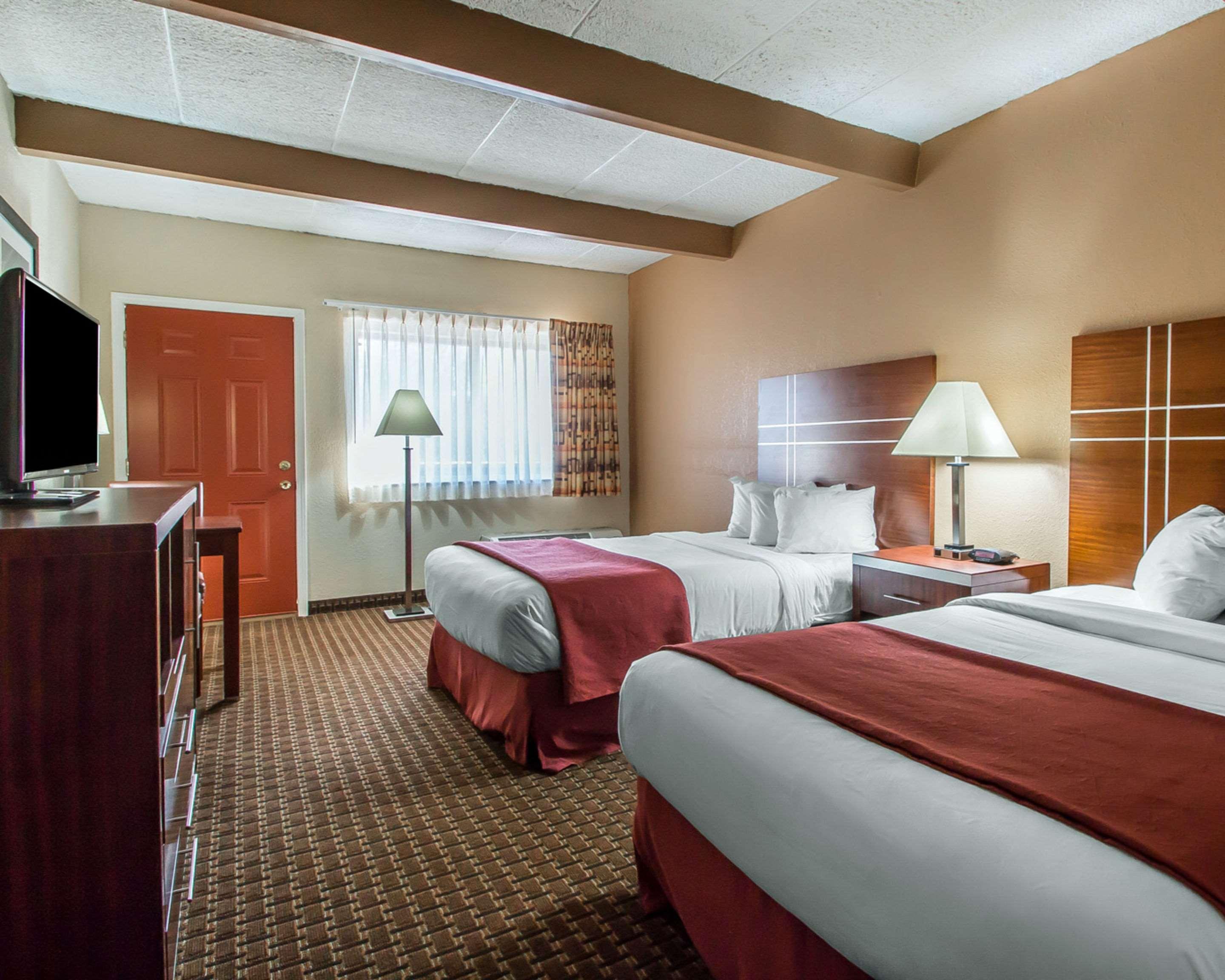 Quality Inn East Dubuque Εξωτερικό φωτογραφία