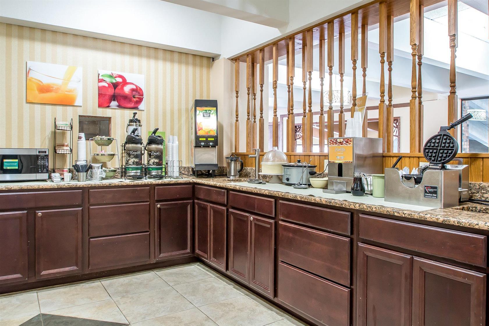 Quality Inn East Dubuque Εξωτερικό φωτογραφία