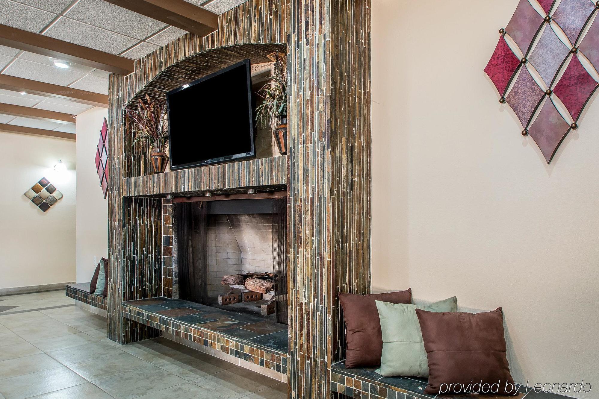Quality Inn East Dubuque Εξωτερικό φωτογραφία