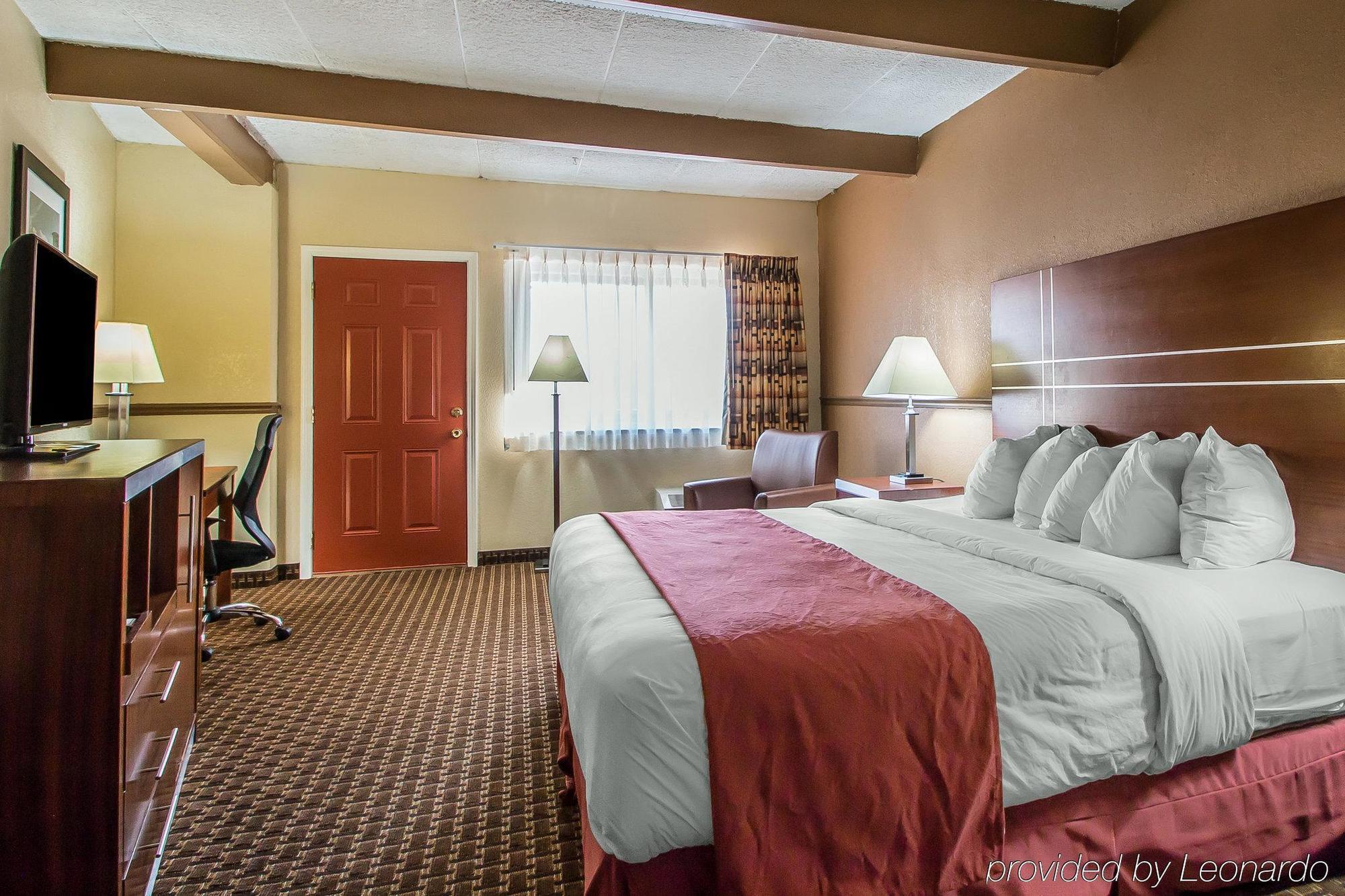 Quality Inn East Dubuque Εξωτερικό φωτογραφία