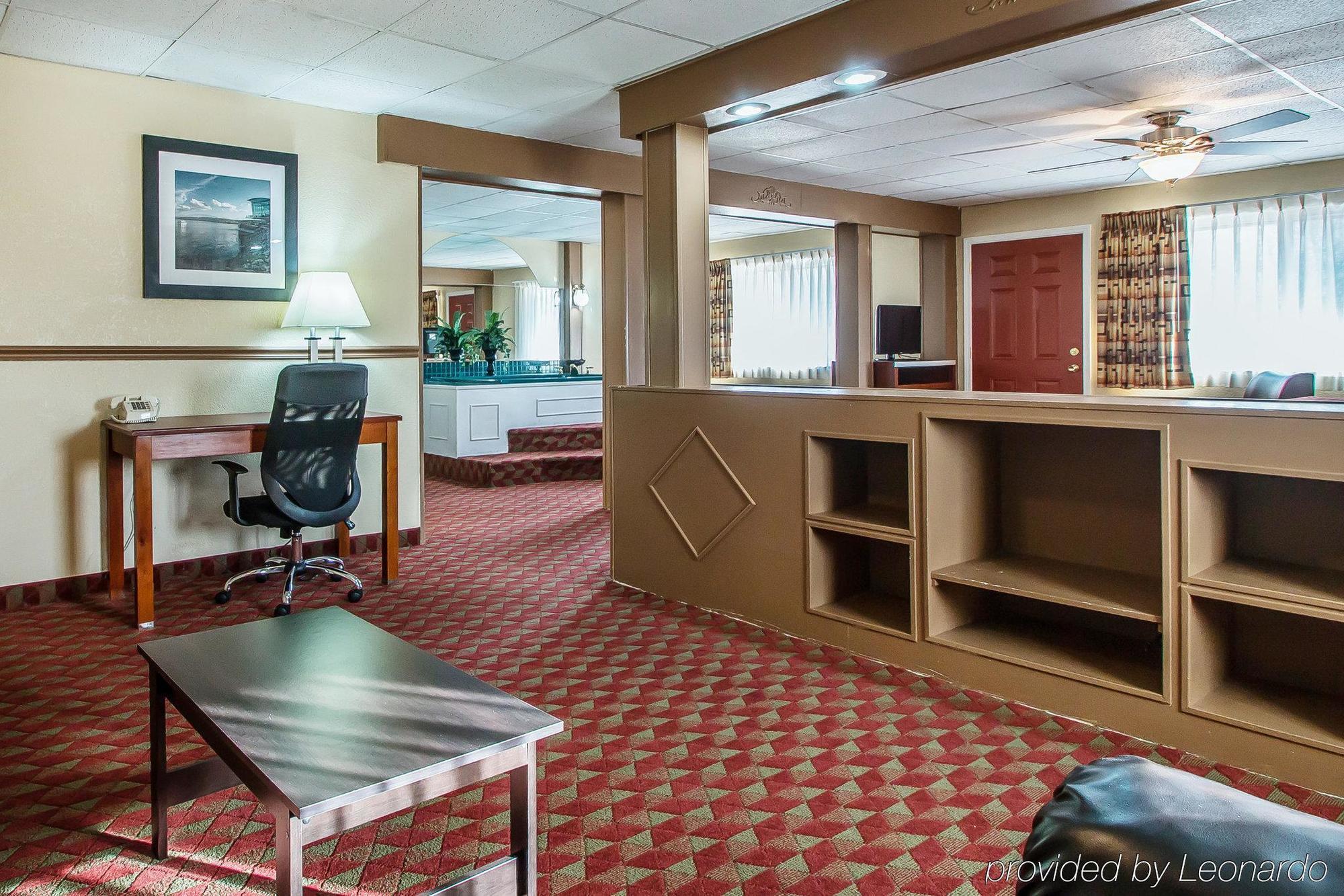 Quality Inn East Dubuque Εξωτερικό φωτογραφία