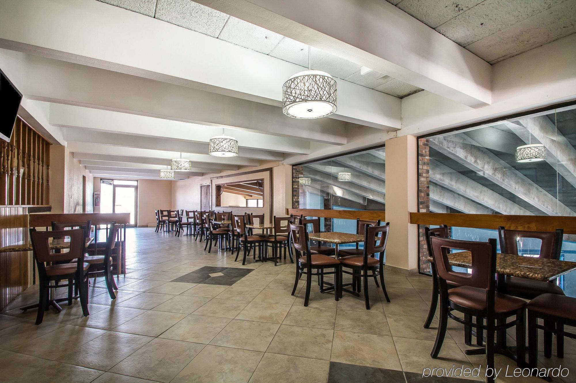 Quality Inn East Dubuque Εξωτερικό φωτογραφία