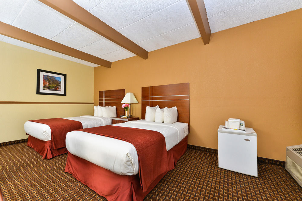 Quality Inn East Dubuque Εξωτερικό φωτογραφία