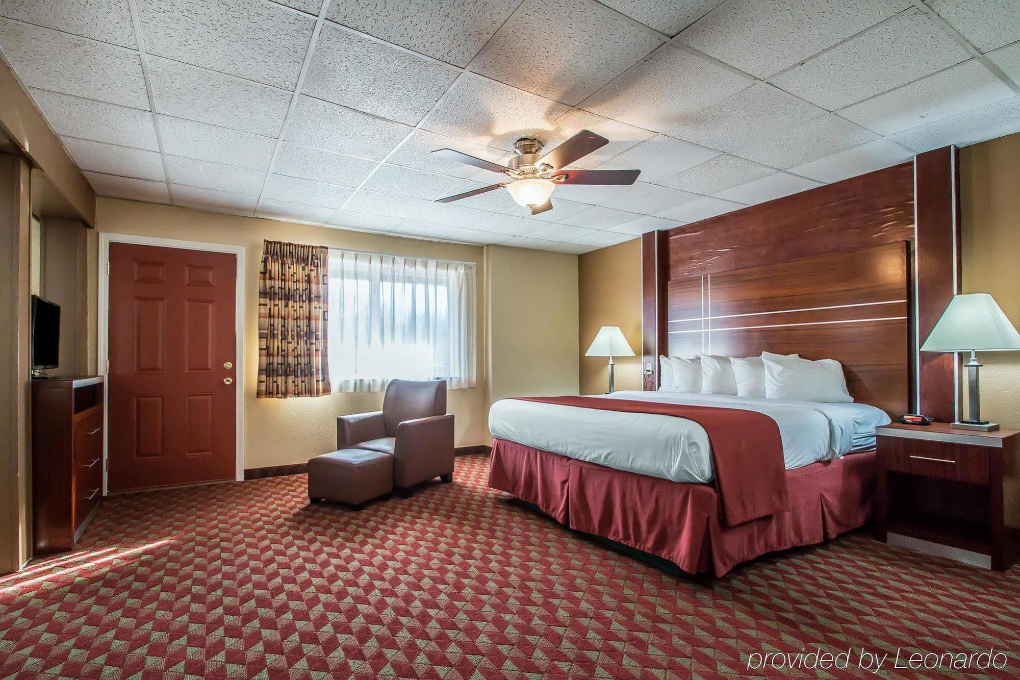 Quality Inn East Dubuque Εξωτερικό φωτογραφία