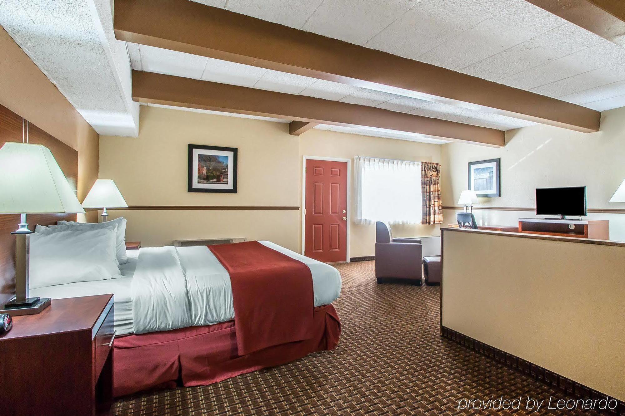 Quality Inn East Dubuque Εξωτερικό φωτογραφία