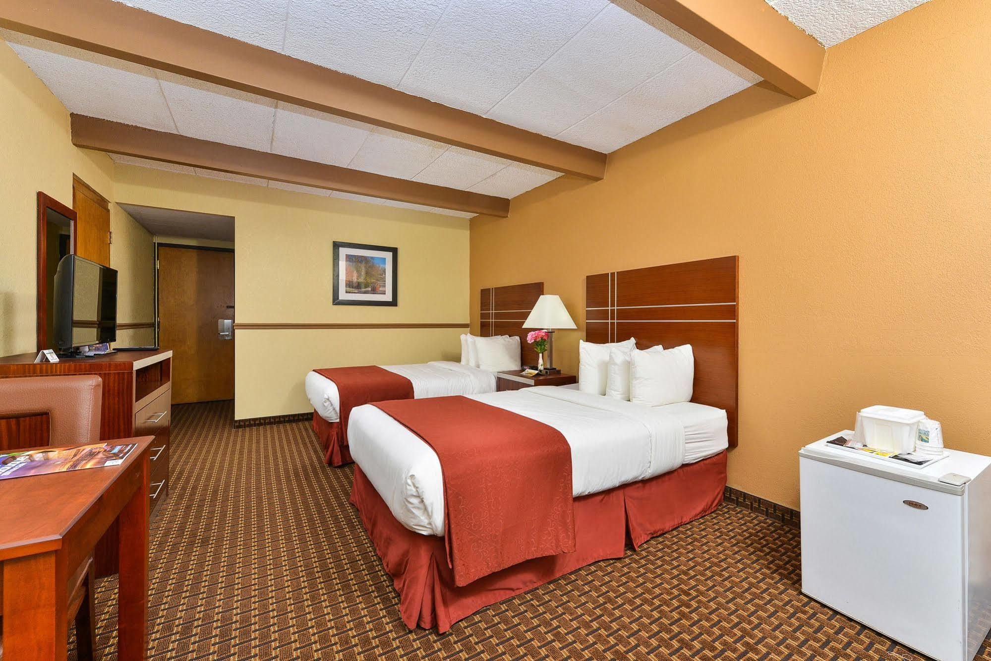 Quality Inn East Dubuque Εξωτερικό φωτογραφία